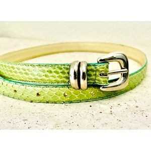 🐍 real snakeskin green belt leather w/ silver buckle 5 holes 32” long 3/4” wide